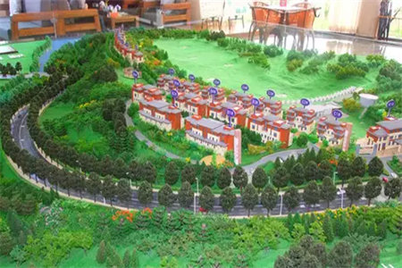 天坤国际花园4室2厅2卫147m2可分期